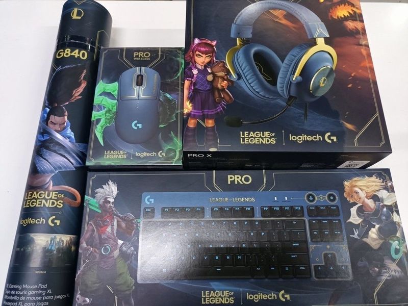 Топ! (4в1) Logitech Клавиатура,Наушники,Коврик,мышка/мышь G PRO LOL