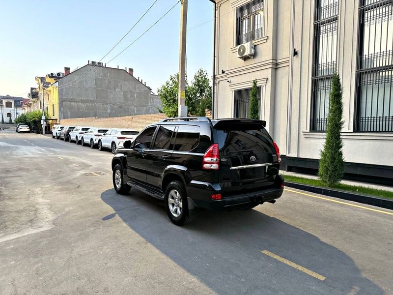 Land Cruiser Prado 120 Состаяние Идеално 2007 Land Cruiser Prado 120 Состаяние Идеално 2007