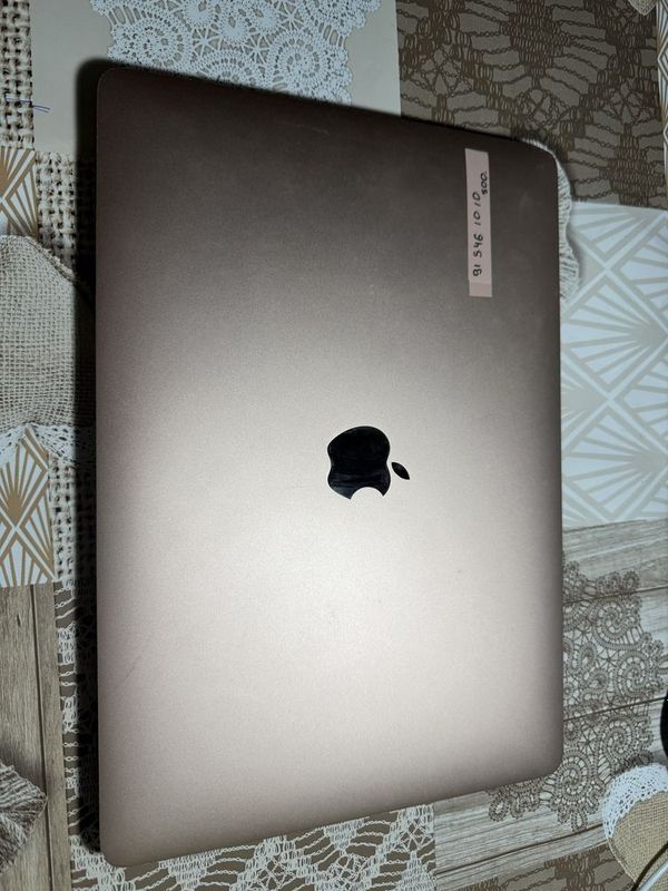 macbook air 2020 icloud bulgan zapchastga sotiladi