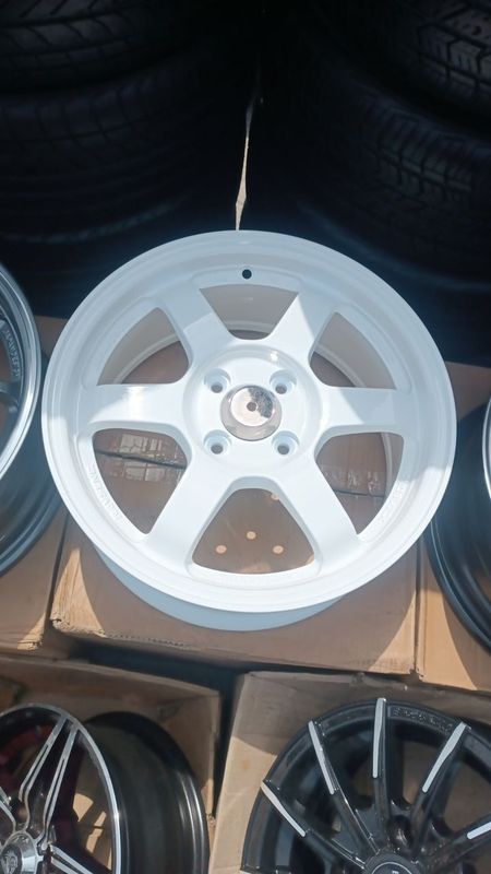 15 R Diska Spark Nexa Cobolt Onix Jentra Lasetti Lada 15 R Diska Spark Nexa Cobolt Onix Jentra Lasetti Lada