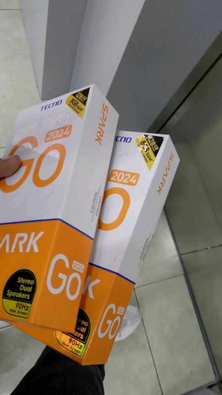 telefon Tecno Spark go xotirasi 128/8 xolati zoʻr telefon Tecno Spark go xotirasi 128/8 xolati zoʻr