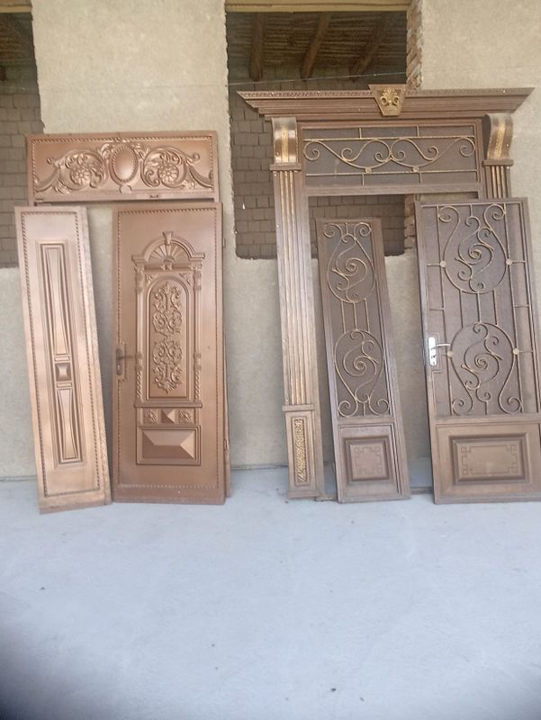 Temir eshik, kazirok sotiladi Temir eshik, kazirok sotiladi