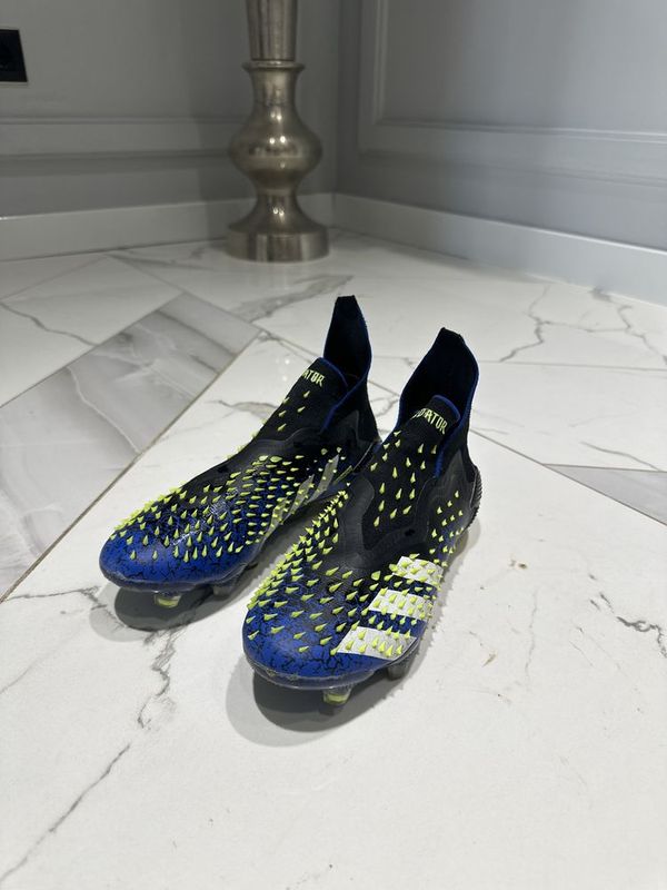 Бутсы Adidas predator 36 размер Бутсы Adidas predator 36 размер