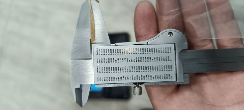 Штангенциркуль электронный 150 мм Штангенциркуль электронный 150 мм