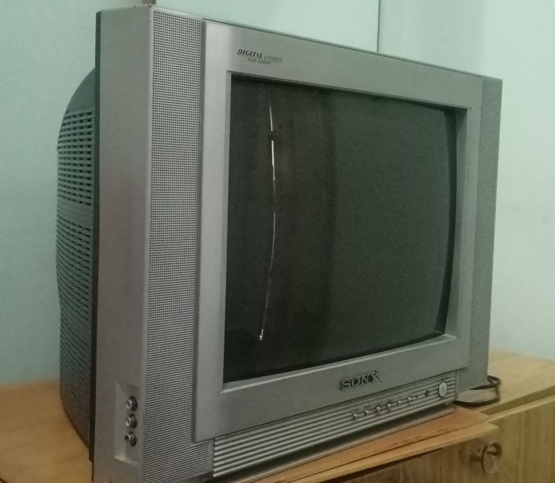 Sony televizor sotiladi