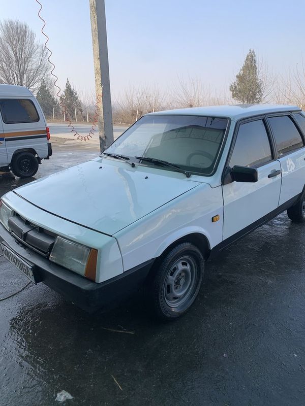 Lada 2109 xolati yaxshi minishga tayyor holatda