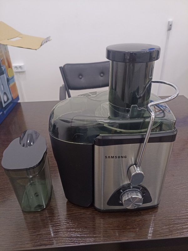 Продам соковыжималку Продам соковыжималку