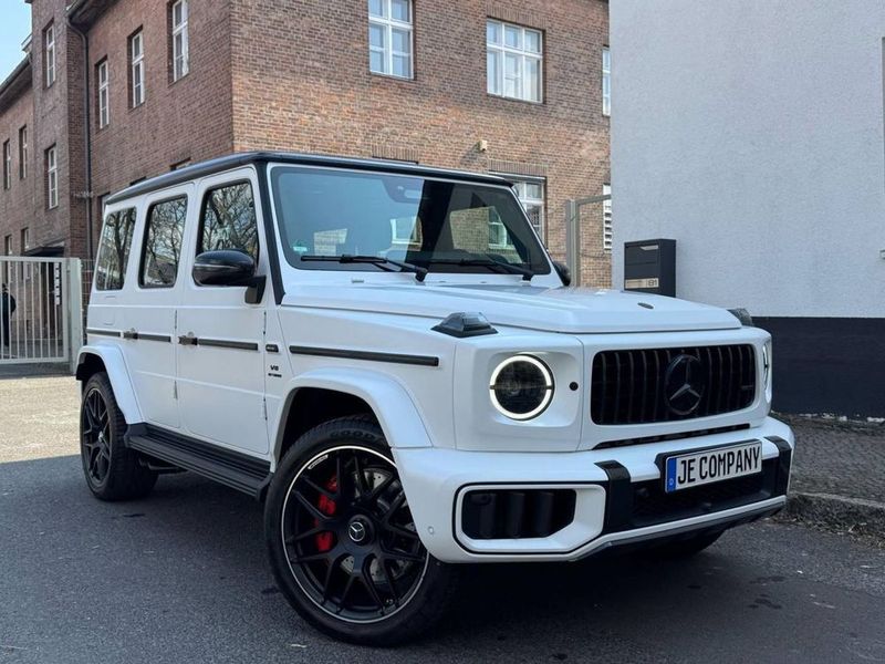 Mercedes-Benz G63 1OF1!! Mercedes-Benz G63 1OF1!!