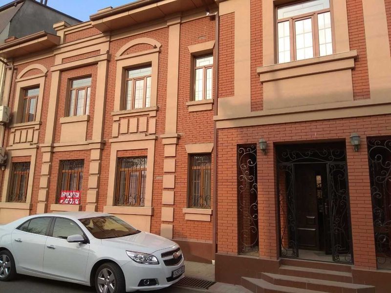 Ракат махалля ул.Каракумская пересечение Шота Руставели 993 кв.м Ракат махалля ул.Каракумская пересечение Шота Руставели 993 кв.м