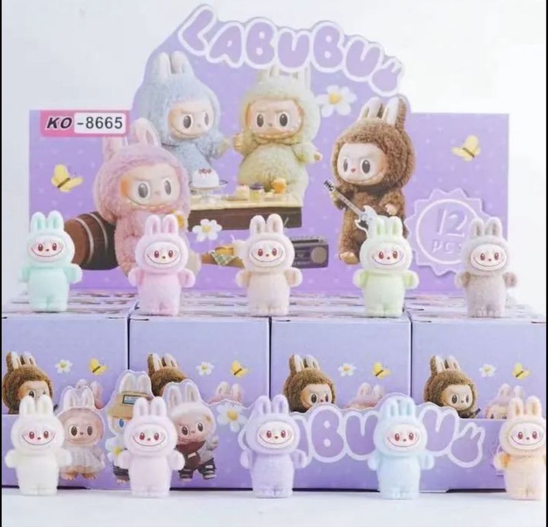 Labubu мини фигурки (игрушки) Labubu мини фигурки (игрушки)
