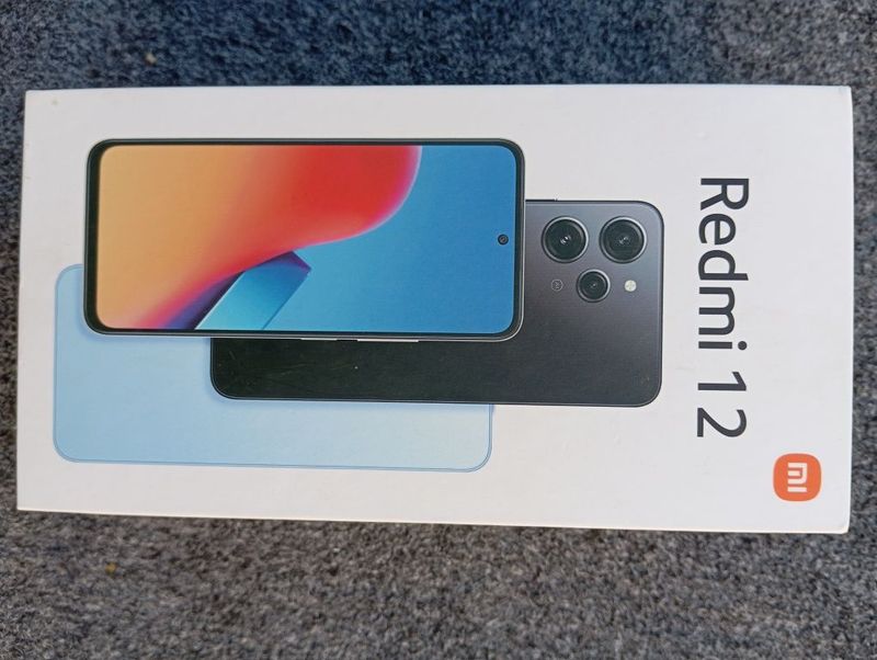 Srochna! Redmi 12 sotiladi