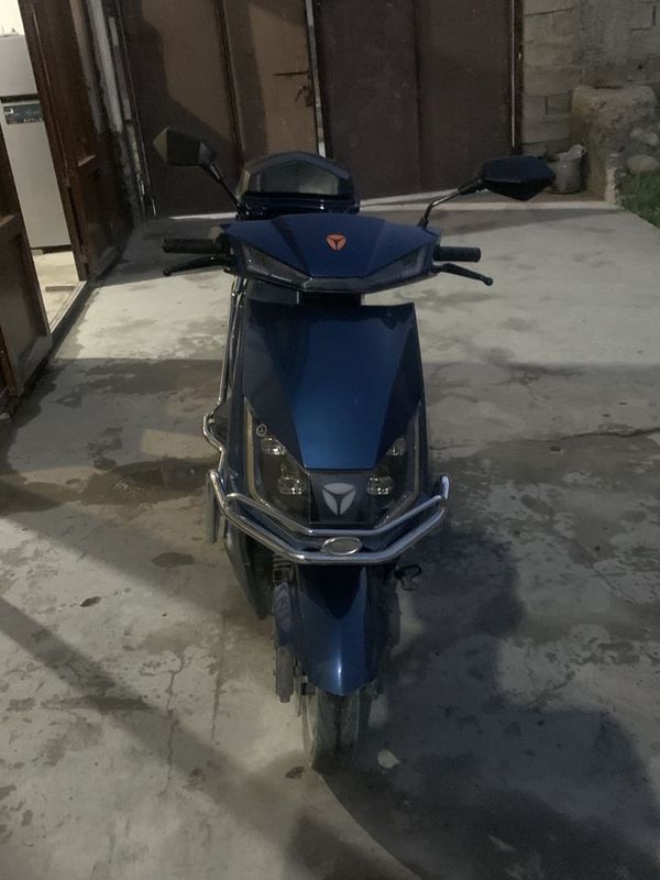 Skuter Yadea T5. Skuter Yadea T5.