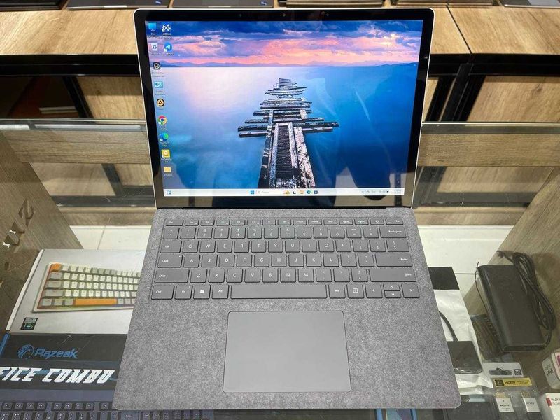 Microsoft Surface laptop 3 CORE i7-1065G7 ram 16 ssd 256 Microsoft Surface laptop 3 CORE i7-1065G7 ram 16 ssd 256