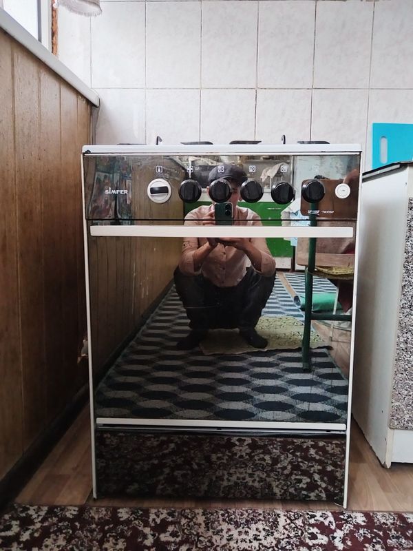 Gaz plita Simfer sotiladi