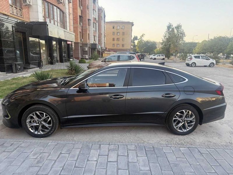 Срочно продается автомобиль Хуиндай соната