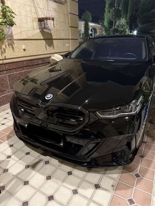 Bmw i 5 35 L 2024 yil