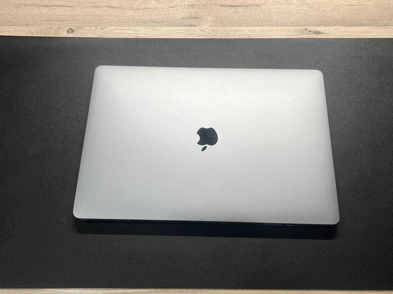 MacBook Pro 16 (i7 - 2019), 16 GB RAM * 512 GB SSD ($488)