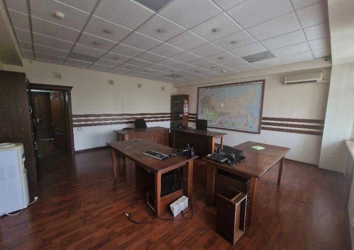 Аренда ПОМЕЩЕНИЕ, метро Айбек, 388м2 Аренда ПОМЕЩЕНИЕ, метро Айбек, 388м2