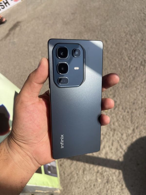 İnfinix Not 50 Pro 90 fps 12+12 256 İnfinix Not 50 Pro 90 fps 12+12 256