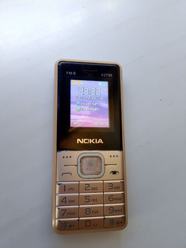 Nokia A2730 sotiladi