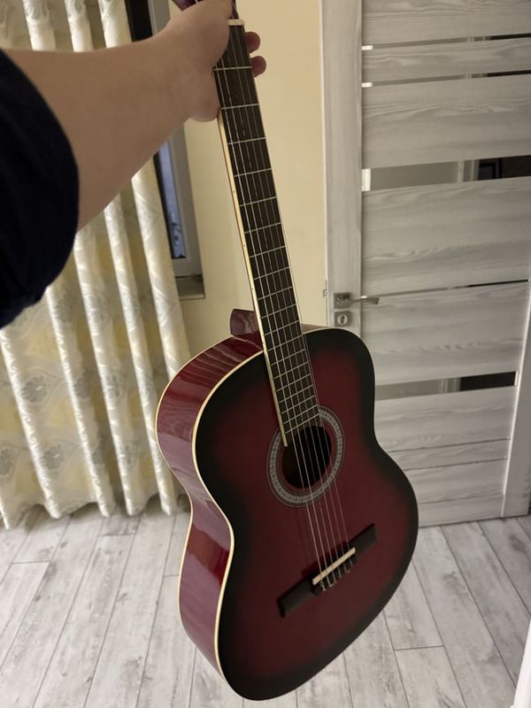 Фулл комплект с нейлоновой гитары “Fender” Фулл комплект с нейлоновой гитары “Fender”