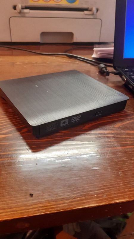 Продам CD,DVD привод USB и 3 диска DVD-RW Продам CD,DVD привод USB и 3 диска DVD-RW