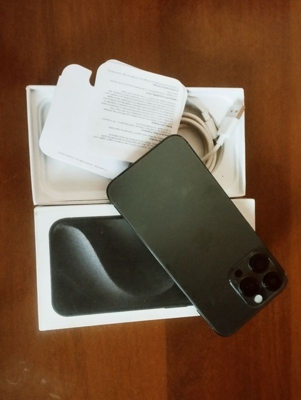 Iphone 15 pro max 512/12 Iphone 15 pro max 512/12