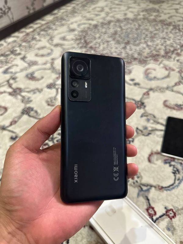 Xiaomi 12t pro 12/256 im otgan holati zor Xiaomi 12t pro 12/256 im otgan holati zor