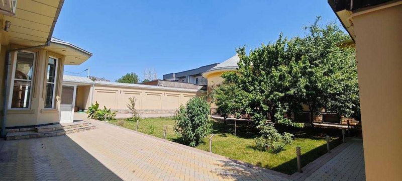 Продается Дом с земельным участком Центр Луначарского 14 соток Продается Дом с земельным участком Центр Луначарского 14 соток