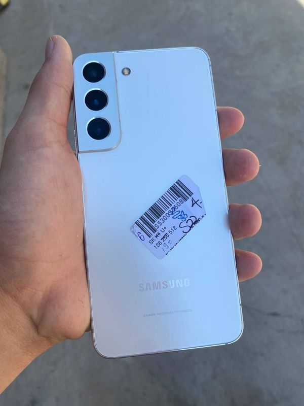 Samsung Galaxy S22 Samsung Galaxy S22