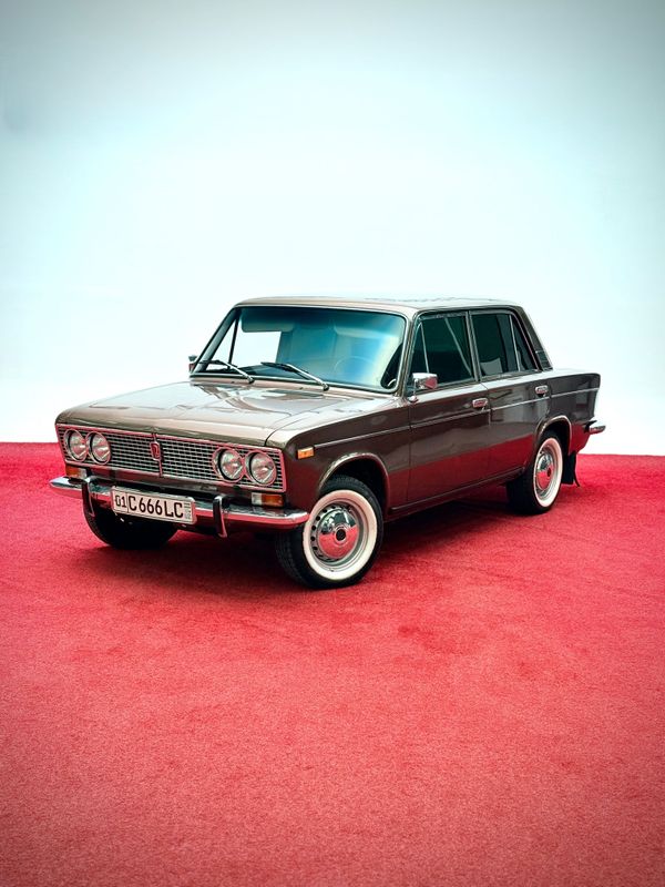 VAZ 2103 radnoy detal sotiladi VAZ 2103 radnoy detal sotiladi