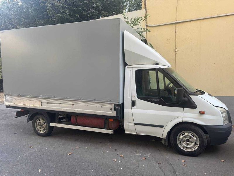 Ford transit 2010