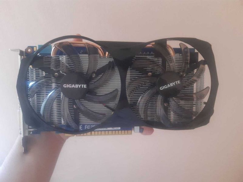 Gtx 550 Ti Yaxshi xolatda Gtx 550 Ti Yaxshi xolatda