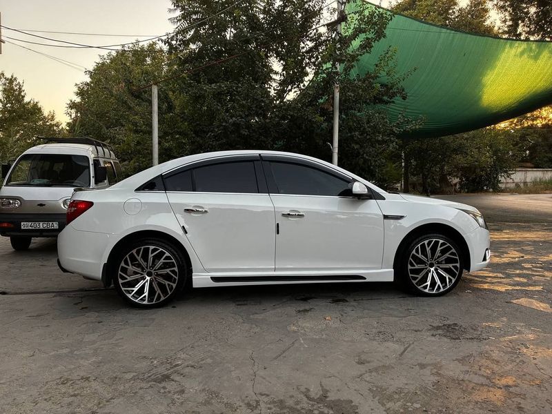Cruze 1.8 Идеал Ягона USA