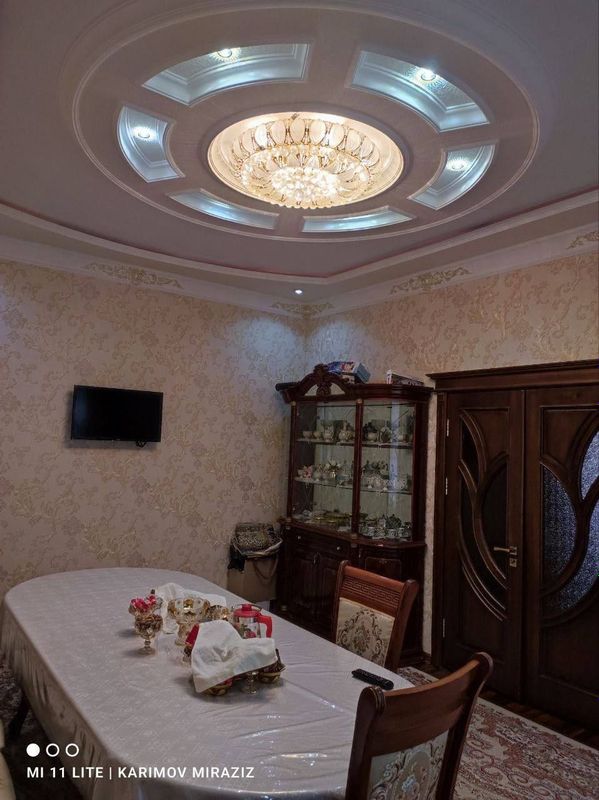 Nazarbek xarakat Masjid koʻchada 3 yarim sotuv 6 ta xona