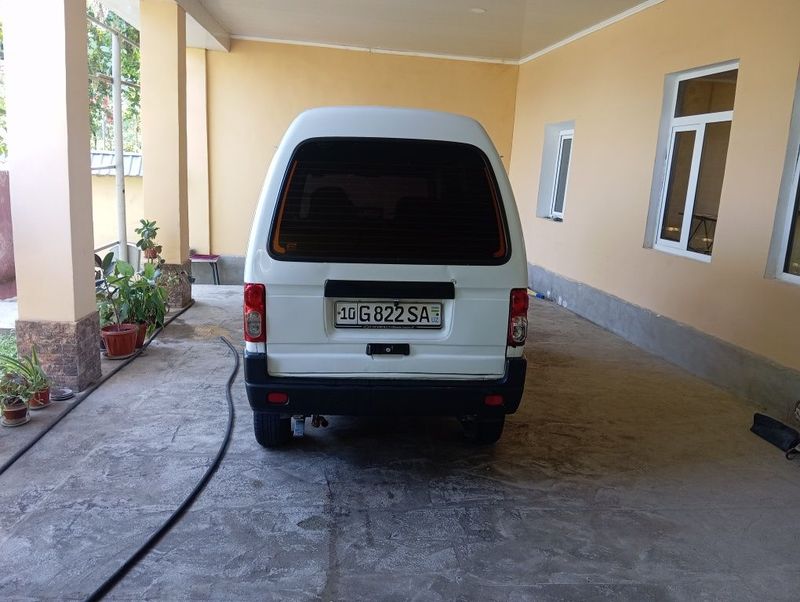 Chevrolet damas.