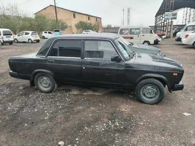 Vaz 2105 (ideal xolatda) Vaz 2105 (ideal xolatda)