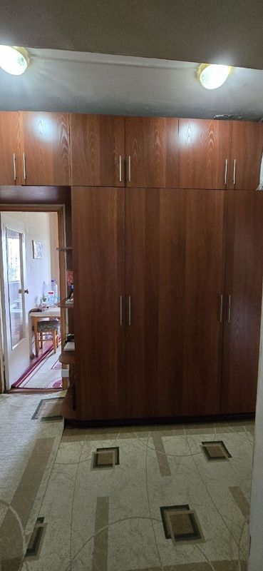 Продаётся шкаф в коридор Продаётся шкаф в коридор