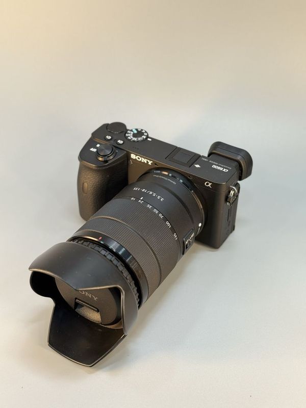 Sony a6600 18/135mm 4K Sony a6600 18/135mm 4K