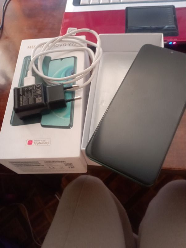 Huawei nova Y 72 Huawei nova Y 72