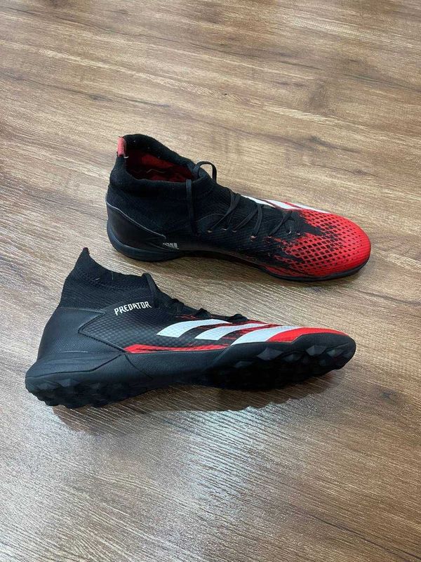 Бутсы футбольные, Adidas Predator, размер US 11 (EU 45)