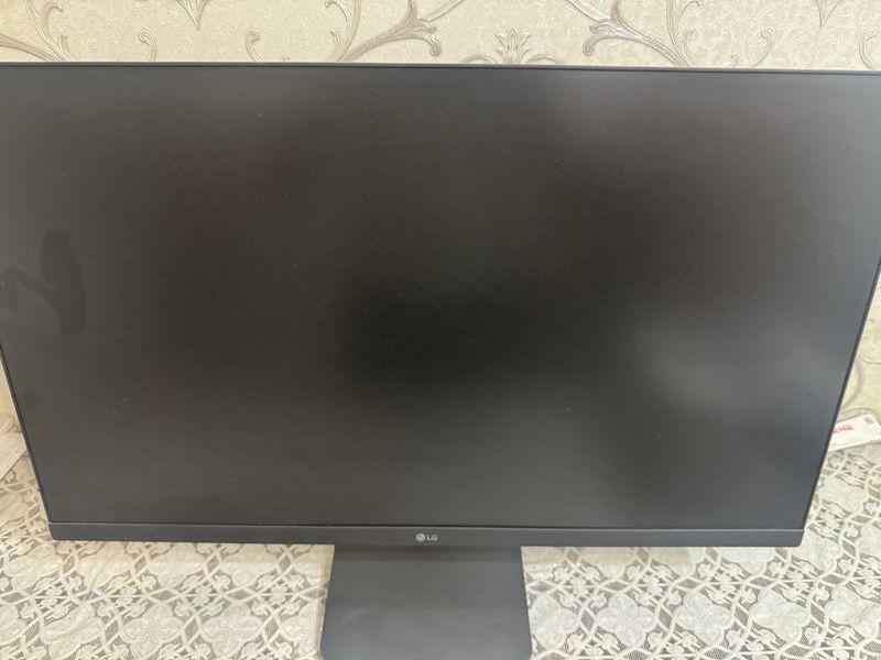 Monitor LG 27 sotiladi Monitor LG 27 sotiladi