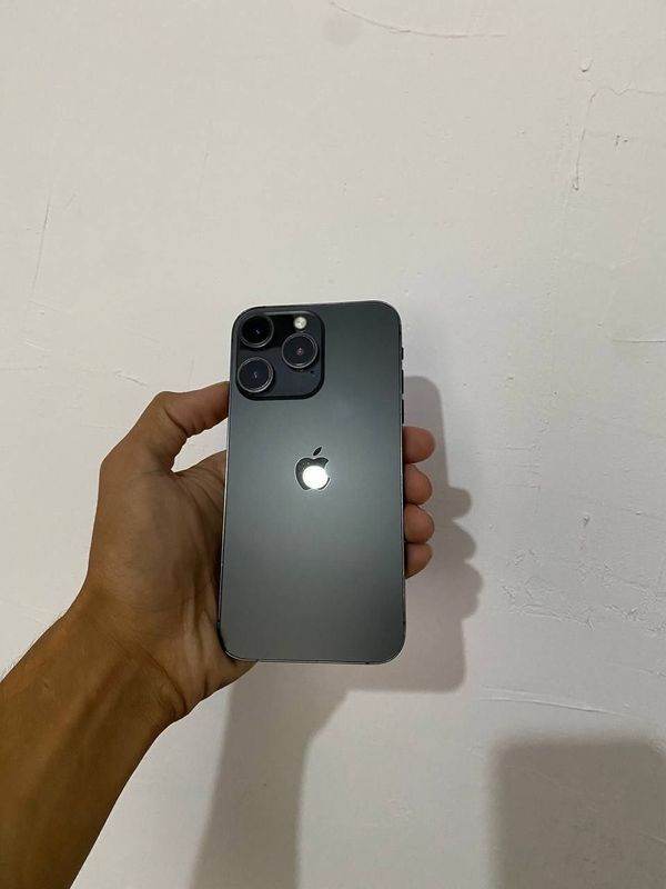 Iphone XR 13 Pro korpista