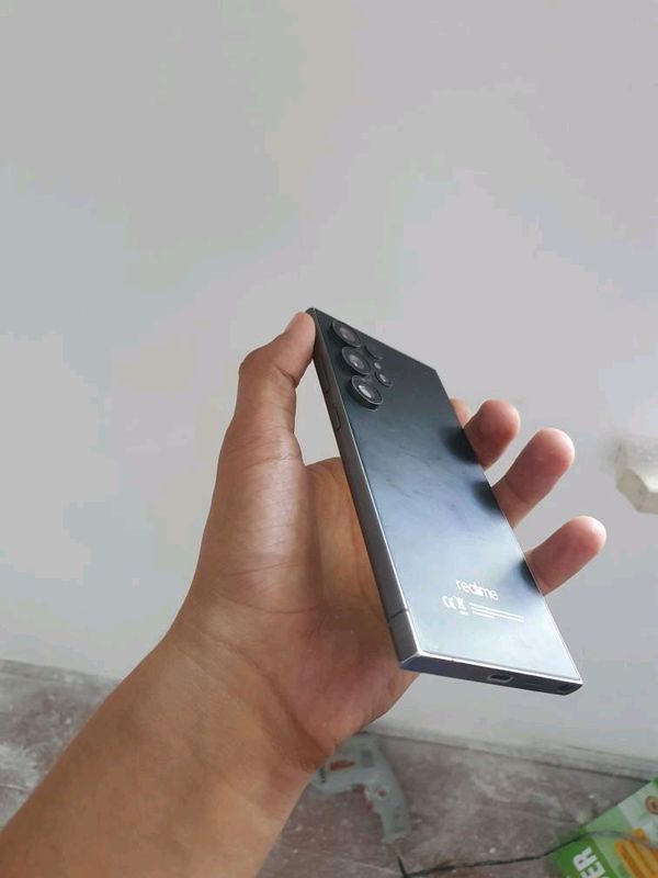 Realmi s24 ultra