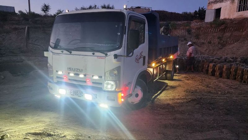 Isuzi Samasval Aftobusdan terilgan