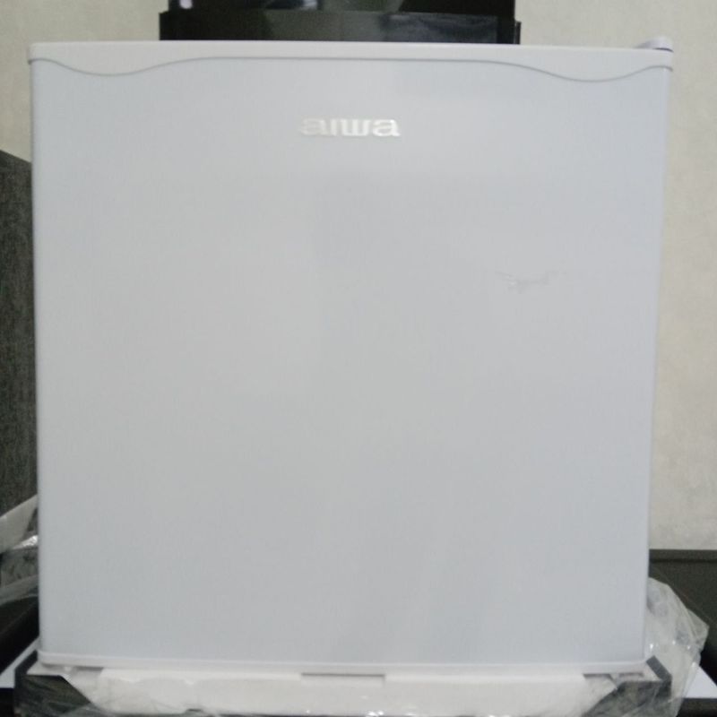 Холодильник "AIWA"