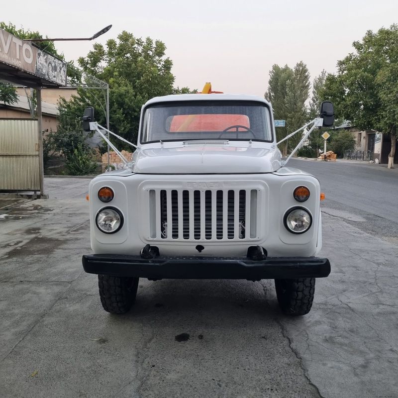 Gaz 53 gavnovoz sotiladi 1989-yil xolati zoʻr mator karobka yangi bal Gaz 53 gavnovoz sotiladi 1989-yil xolati zoʻr mator karobka yangi bal