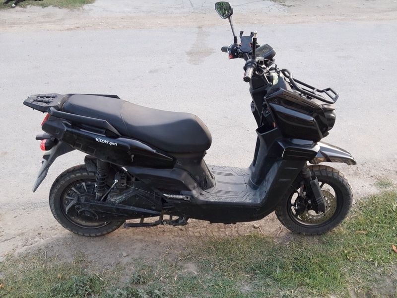 Skuter moto seochna sotiladi kami bor Skuter moto seochna sotiladi kami bor