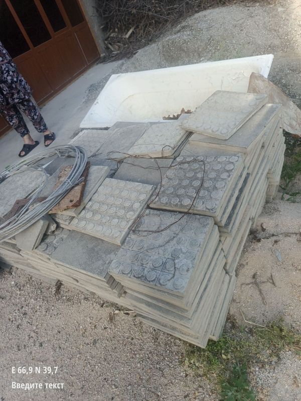 Plitkalar bor holati yaxshi 5 000 tadan ziyodroq bor Plitkalar bor holati yaxshi 5 000 tadan ziyodroq bor