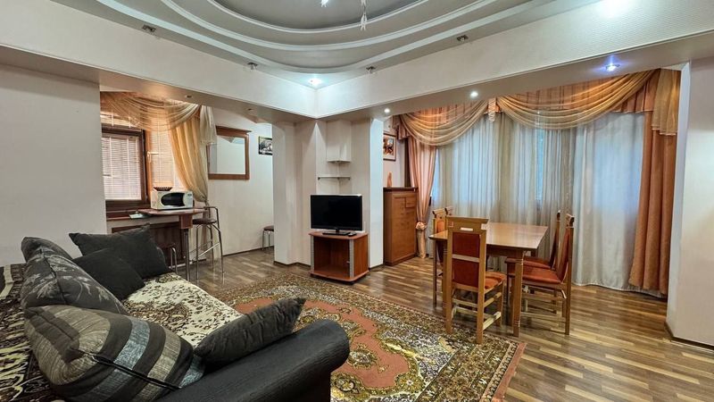 Аренда 2 комнатная квартира в центре ЦУМ 110 школа Аренда 2 комнатная квартира в центре ЦУМ 110 школа
